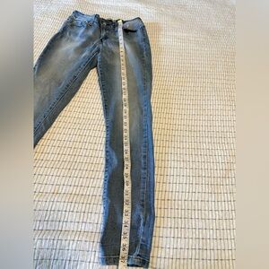 Levi’s Jean Leggings Low Waist Light Wash Skinny leg Size5